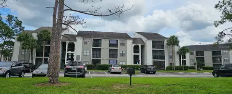 2201 Cascades Blvd #105, Kissimmee, FL 34741