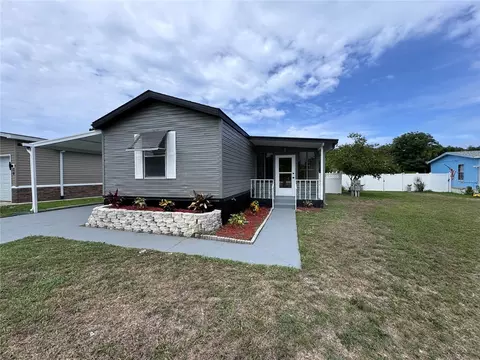11 Applewood Cir, Daytona Beach, FL 32119