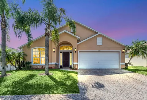 621 Knightsbridge Cir, Davenport, FL 33896