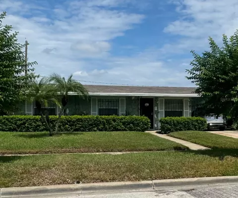 4351 Clarinda St, Orlando, FL 32811