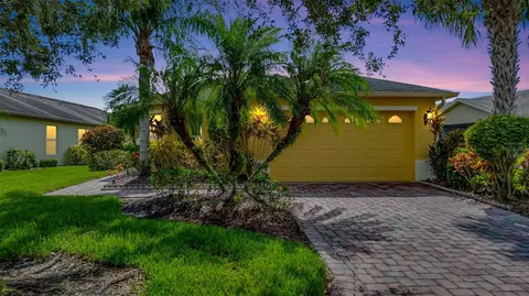 221 Rialto Rd, Kissimmee, FL 34759