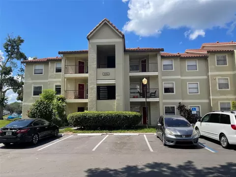 3012 Parkway Blvd #303, Kissimmee, FL 34747