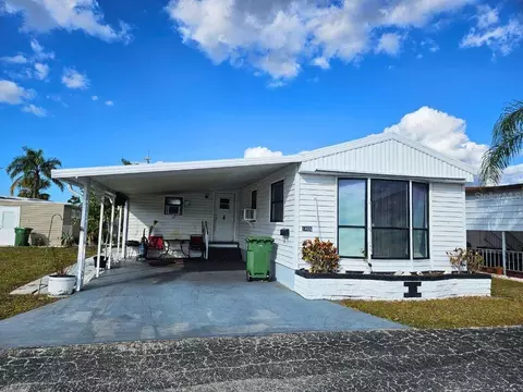 1406 24th Avenue Dr W, Bradenton, FL 34205