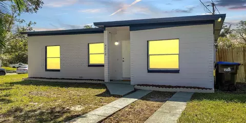 4810 Burgundy Ln, Orlando, FL 32808
