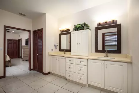 Bath - 3211 Lakeshore Blvd, Saint Cloud, FL 34769 photo 2 of 7
