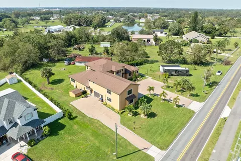View/Area - 3211 Lakeshore Blvd, Saint Cloud, FL 34769 photo 2 of 8