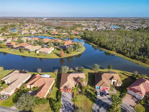 513 Viterra Ct, Kissimmee, FL 34759