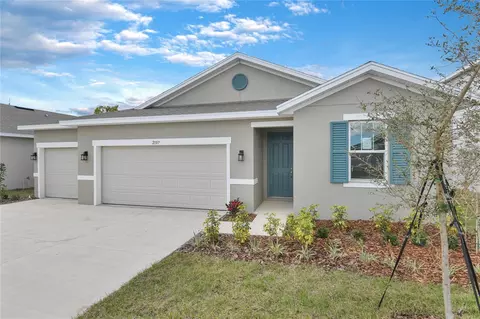 2107 Riley Ave, Eagle Lake, FL 33839