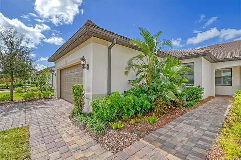 17616 Northwood Pl, Lakewood Ranch, FL 34202