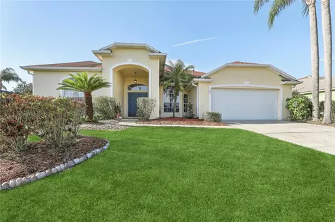 805 Via Bianca Dr, Davenport, FL 33896
