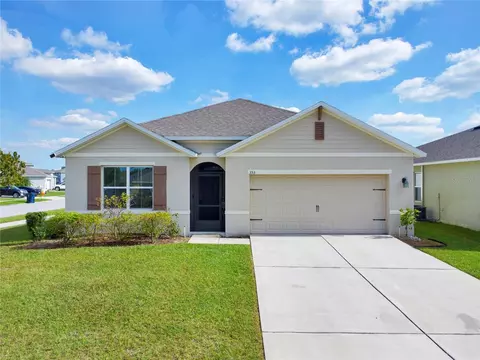 353 Summershore Dr, Auburndale, FL 33823