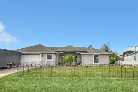 422 Spoonbill Ct, Kenansville, FL 34739