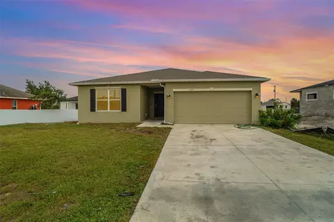 475 Rayford St, Lehigh Acres, FL 33974