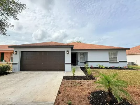 111 Winsor Ave, Davenport, FL 33837