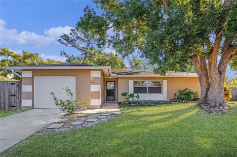 5229 N Woodcrest Dr, Winter Park, FL 32792