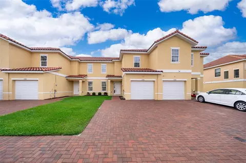 1359 Pacific Rd, Kissimmee, FL 34759