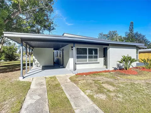100 Shannon Dr, Sanford, FL 32773