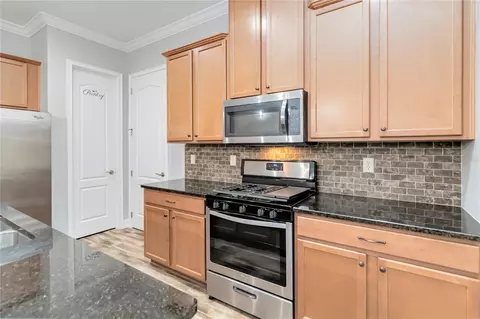 Kitchen - 2482 Yellow Brick Rd, Saint Cloud, FL 34772 photo 4 of 8