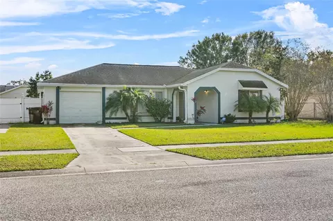 812 Kentucky Woods Ln E, Orlando, FL 32824