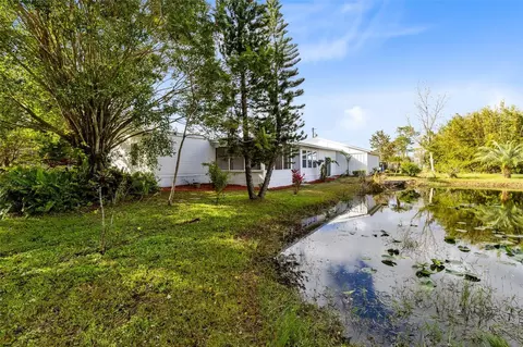 8965 Richmond Rd, Saint Cloud, FL 34773 photo 5