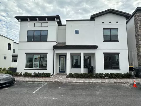 219 Villa Domani Cir #60, Davenport, FL 33896