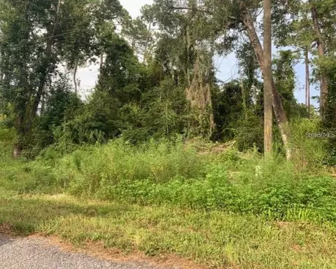 1245 7th Ave, Deland, FL 32724