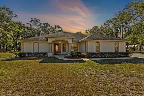 8660 NW 77th Pl, Chiefland, FL 32626