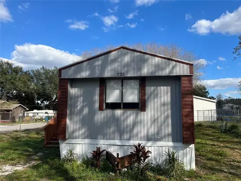 220 Pine Ave, Polk City, FL 33868