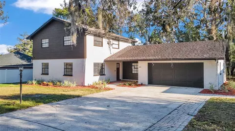 407 Belvedere Oval, Temple Terrace, FL 33617