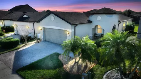 537 Cantabria Dr, Davenport, FL 33837