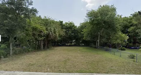 133 N Helme Pl, Daytona Beach, FL 32114