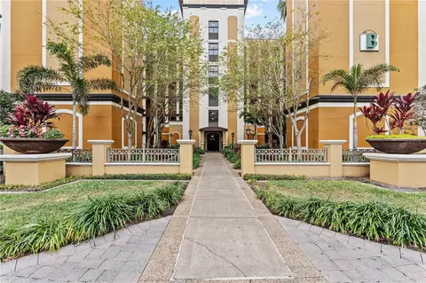 12544 Floridays Resort Dr, Orlando, FL 32821