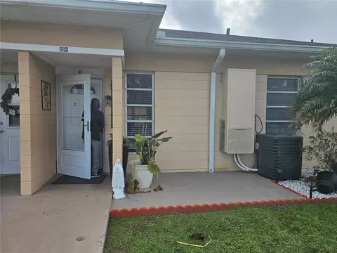915 Club Cir, Lakeshore, FL 33854