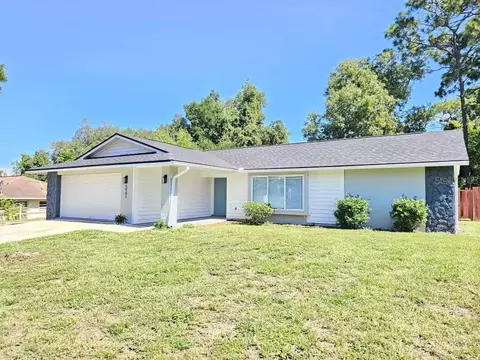 5901 W Woodside Dr, Crystal River, FL 34429