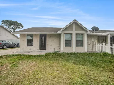 8518 Briar Grove Cir, Tampa, FL 33615