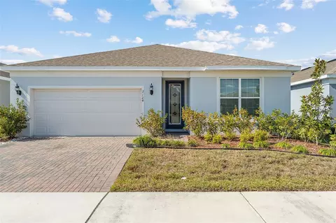 2124 Live Oak Lake Rd, Saint Cloud, FL 34771