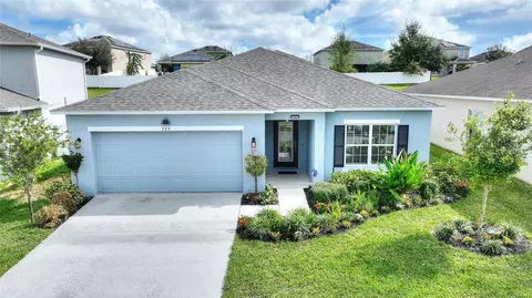 725 Ogelthorpe Dr, Davenport, FL 33897