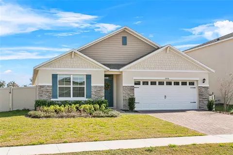 33436 Country House Dr, Sorrento, FL 32776