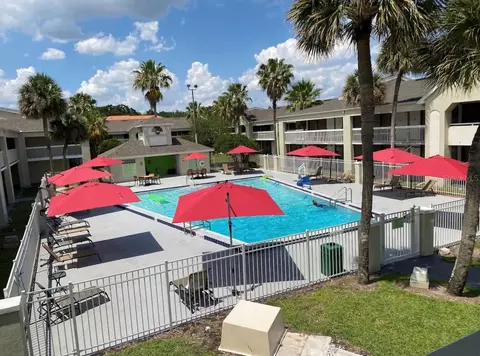 5245 W Irlo Bronson Memorial Hwy #192, Kissimmee, FL 34746