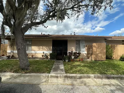 996 Dolphin Dr, Winter Garden, FL 34787