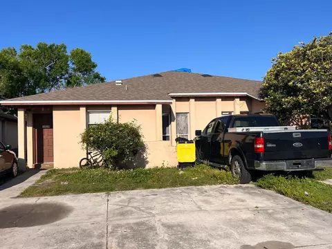1027 1029 Captiva Pt, Lakeland, FL 33801