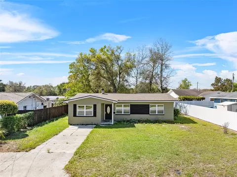 722 S 1st St, Lake Wales, FL 33853