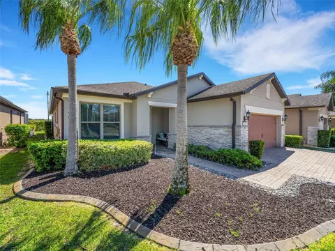 688 Cordoba Dr, Davenport, FL 33837