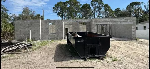 2082 Winningway St, Port Charlotte, FL 33948