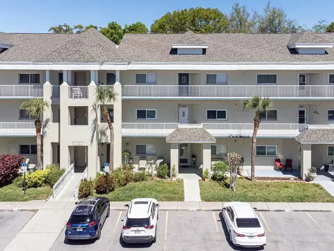 2210 Utopian Dr E #314, Clearwater, FL 33763