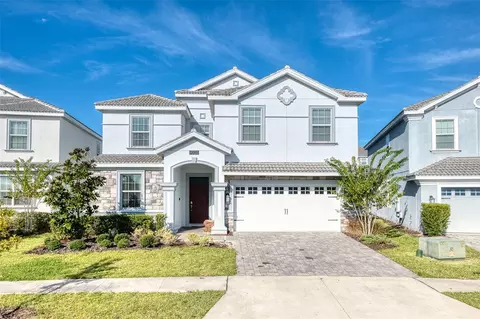 9036 Stinger Dr E, Davenport, FL 33896