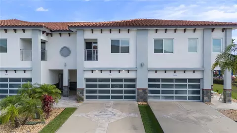1911 Greenbriar Ter, Davenport, FL 33837