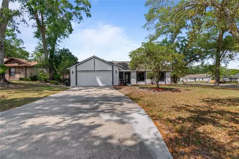 5001 Catspaw Ct, Orlando, FL 32808