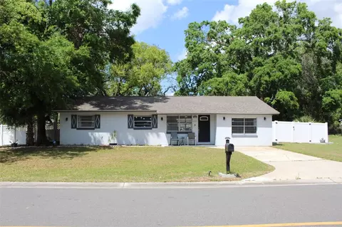 2205 Virginia Ave, Eustis, FL 32726