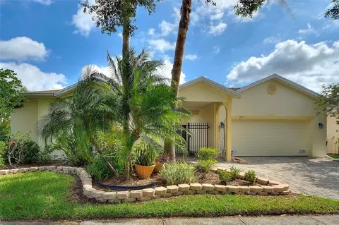 271 Falling Waters Dr, Kissimmee, FL 34759